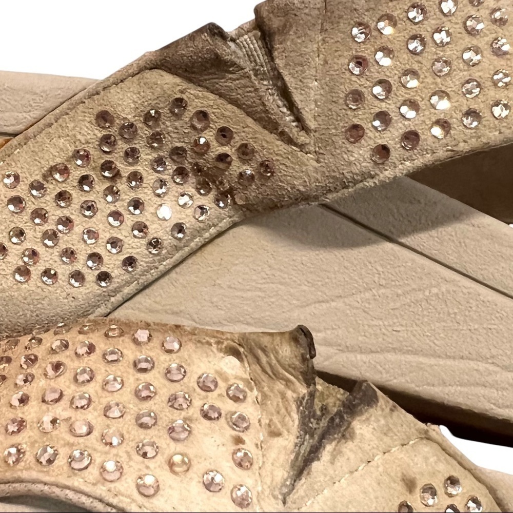 Vionic Naples Cream Suede Crystal Thong Comfort Sandals - Picture 8 of 12